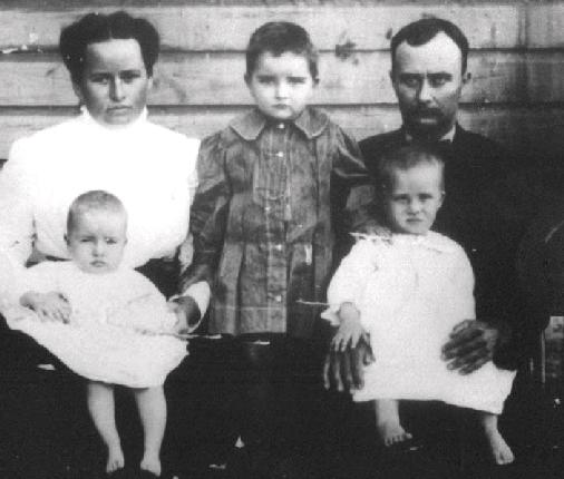 JR & Lela with start of family